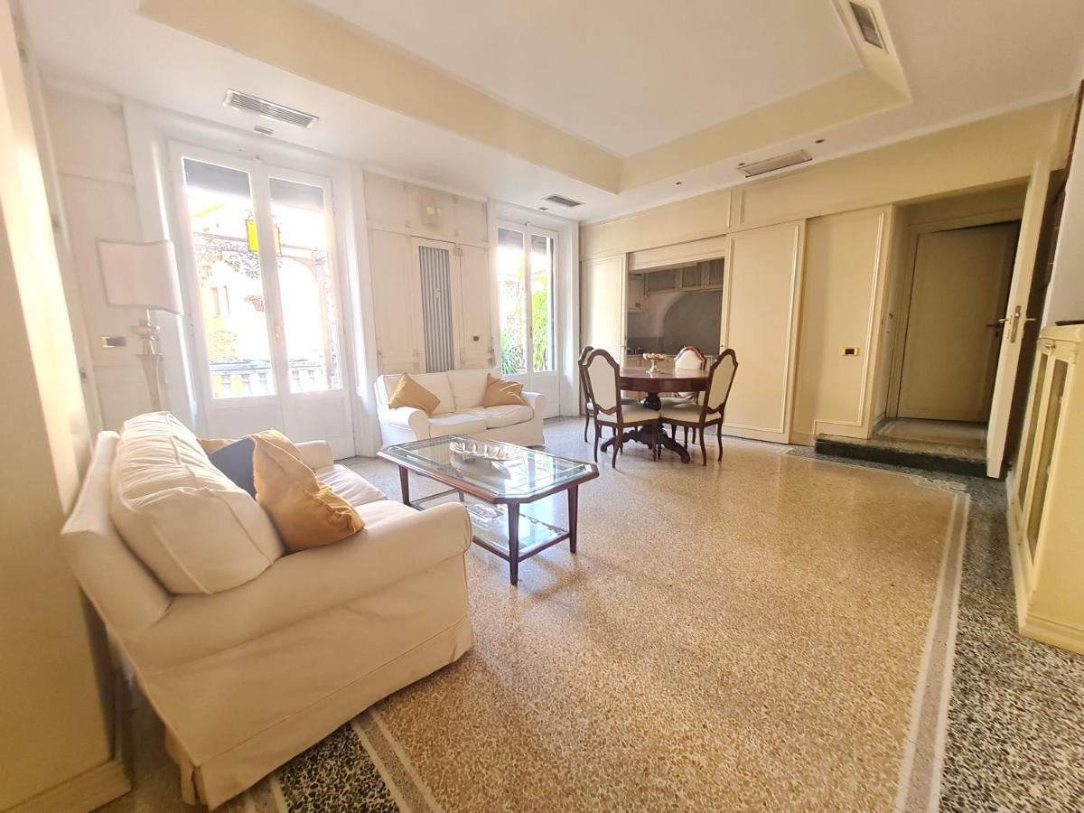 Fontana Cozy Apartment Milan Luaran gambar